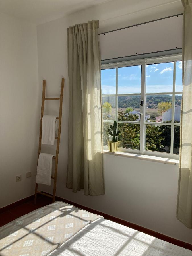Guesthouse Releash Aljezur Esterno foto