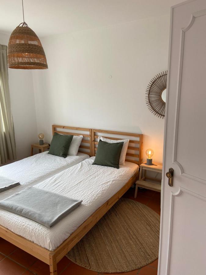 Guesthouse Releash Aljezur Esterno foto