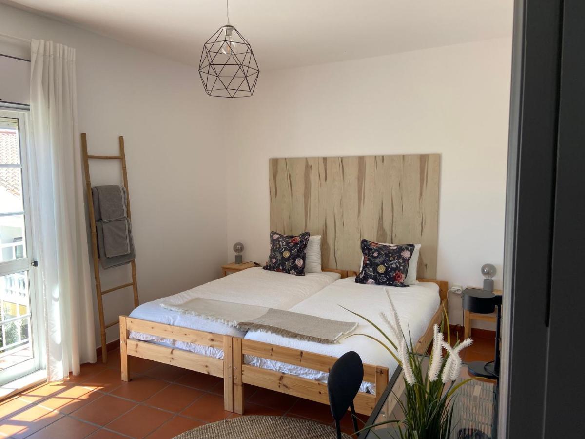Guesthouse Releash Aljezur Esterno foto