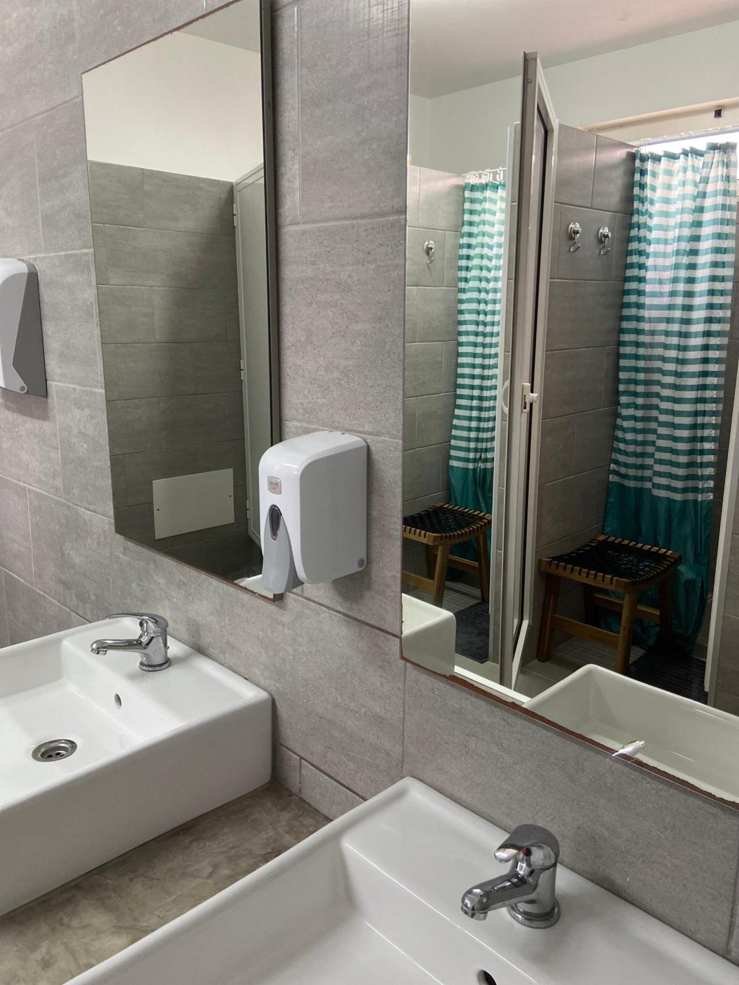 Guesthouse Releash Aljezur Esterno foto